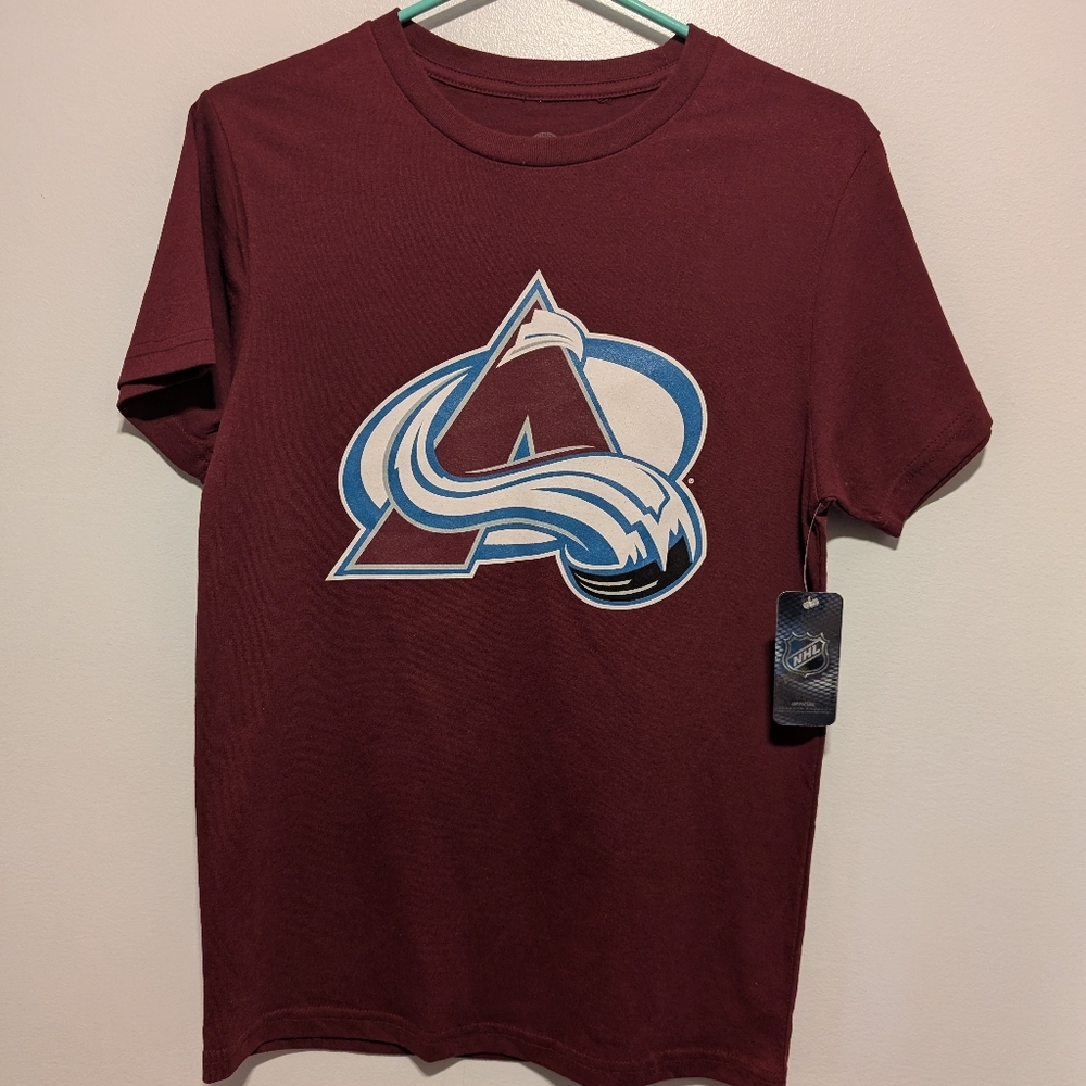 Maroon Graphic T-Shirt Colorado Avalanche Size SP Adult Brand New With Tag